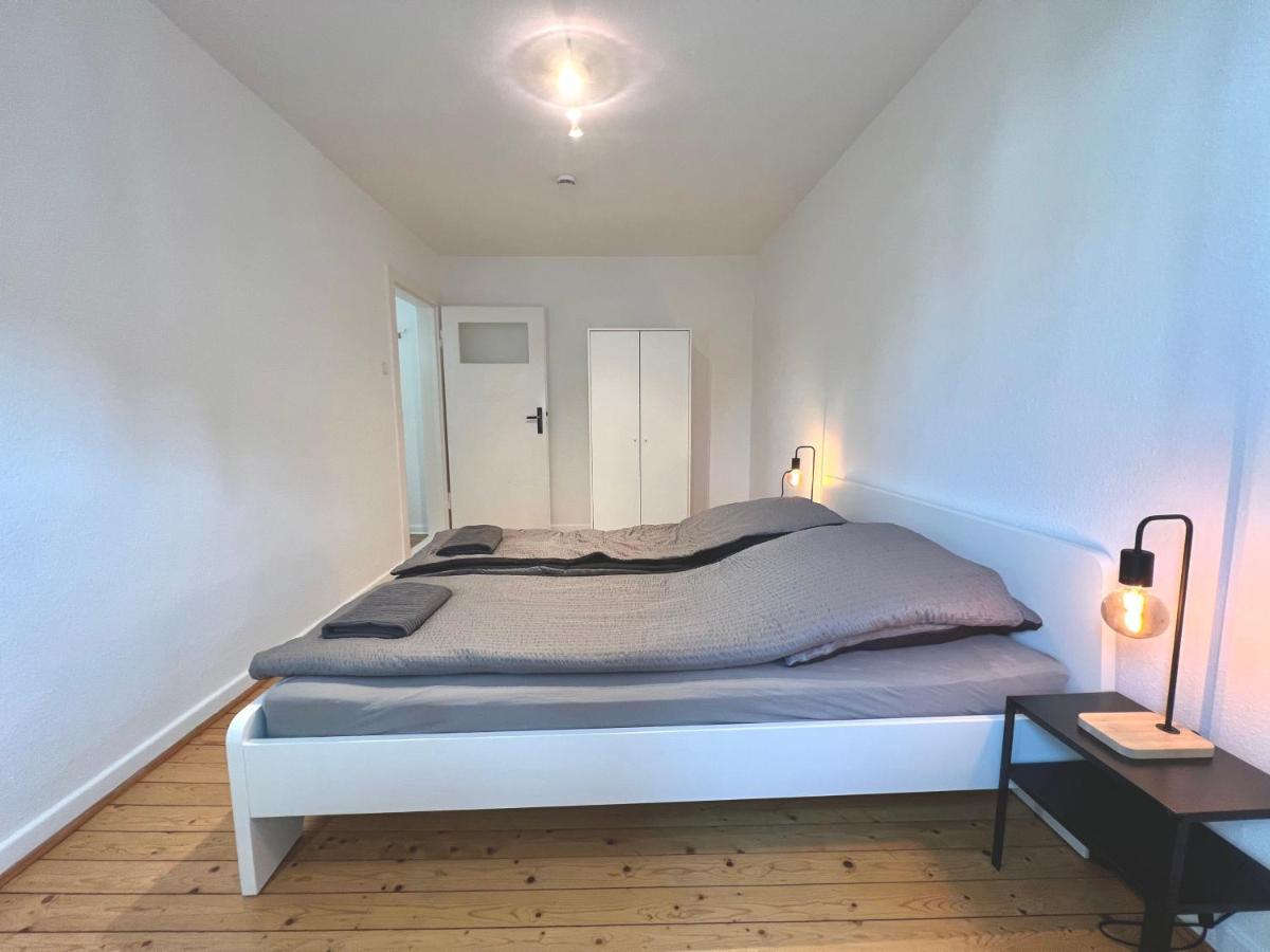 Doppelbett Unterkunft Vahrenwald-List Hannover Exteriör bild
