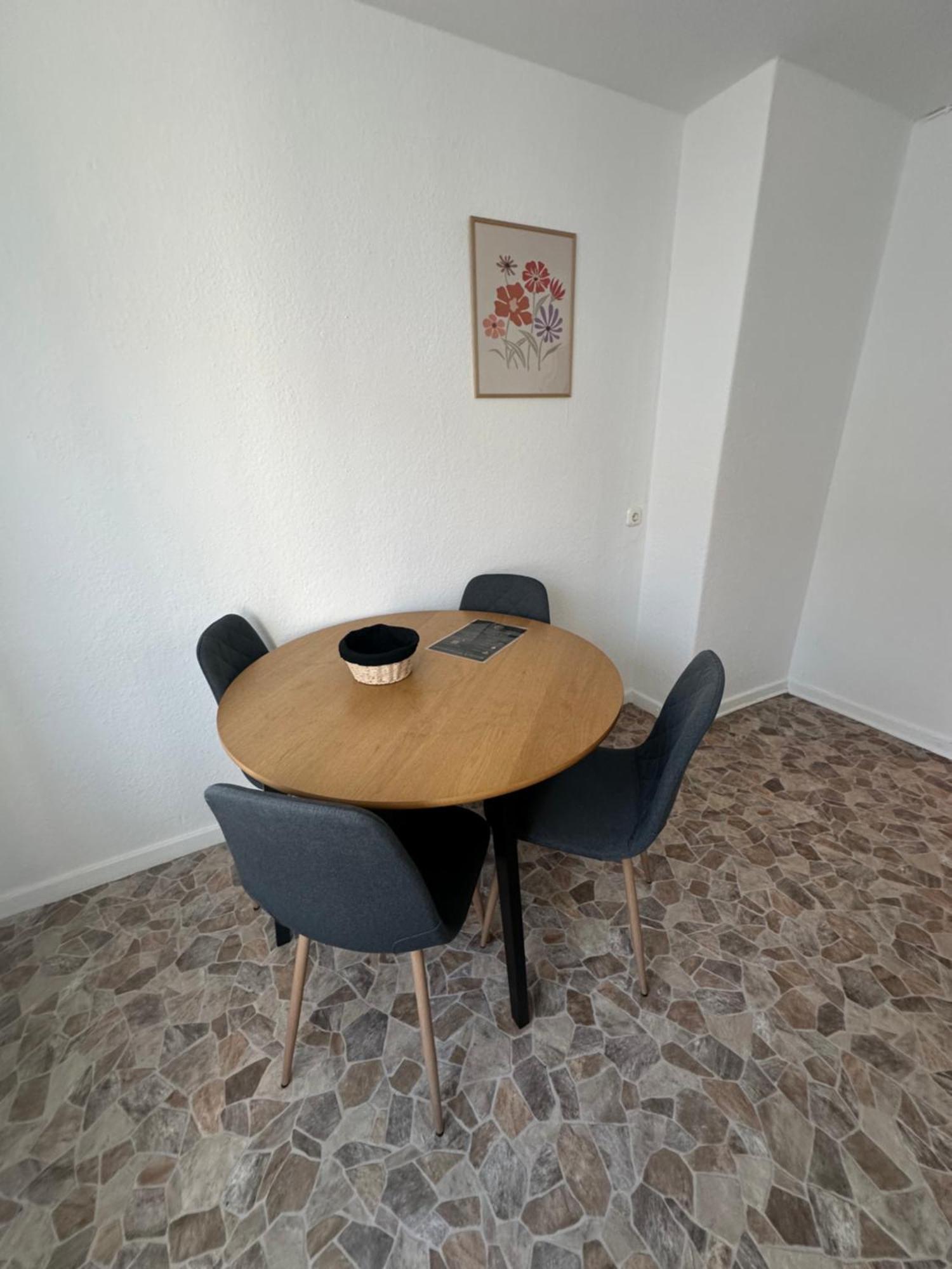 Doppelbett Unterkunft Vahrenwald-List Hannover Exteriör bild